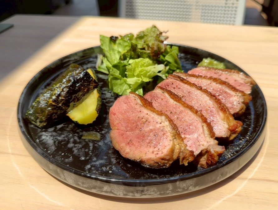 Restaurant comorebi